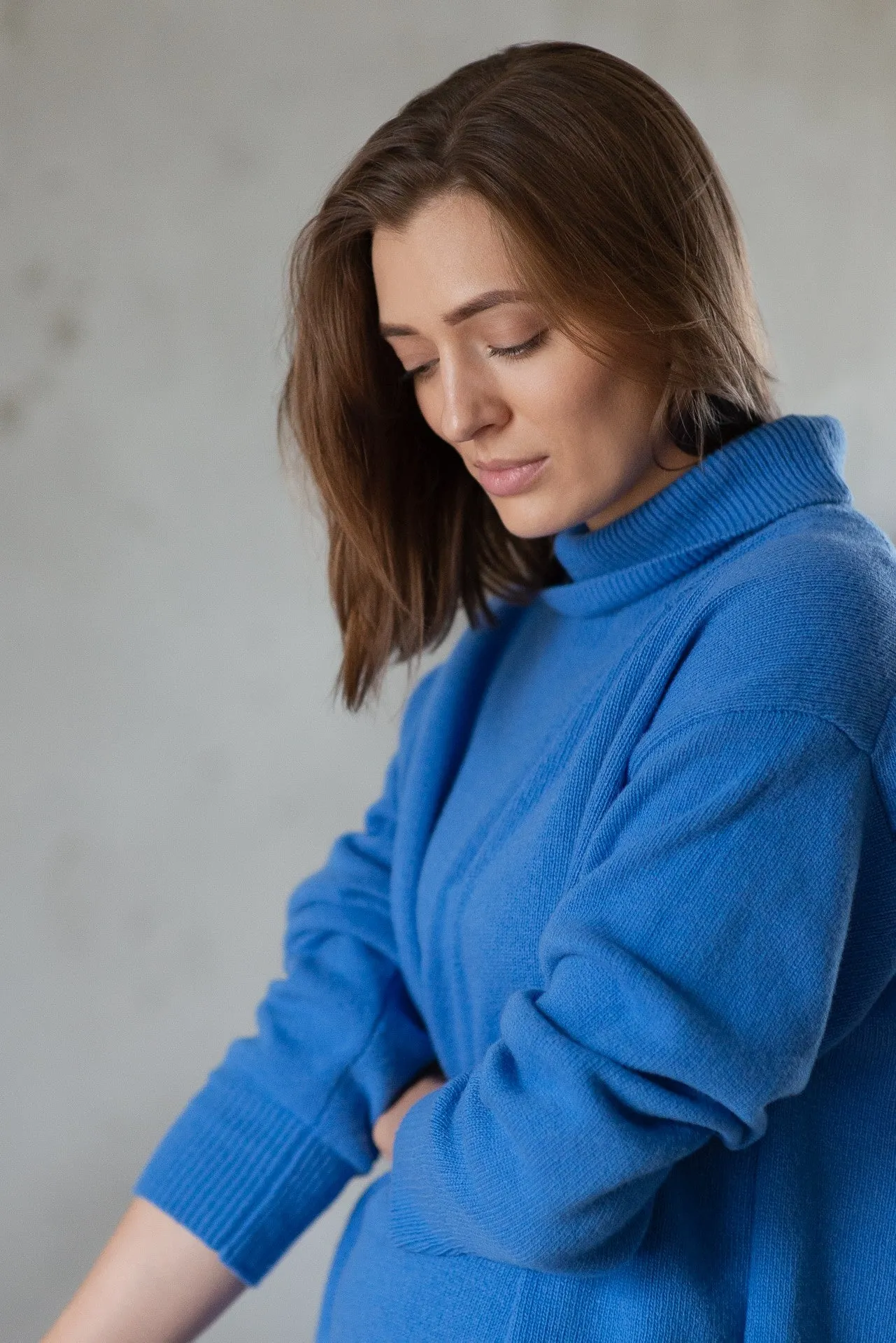 Cosy Classic Oversized Wool Turtleneck - Blue