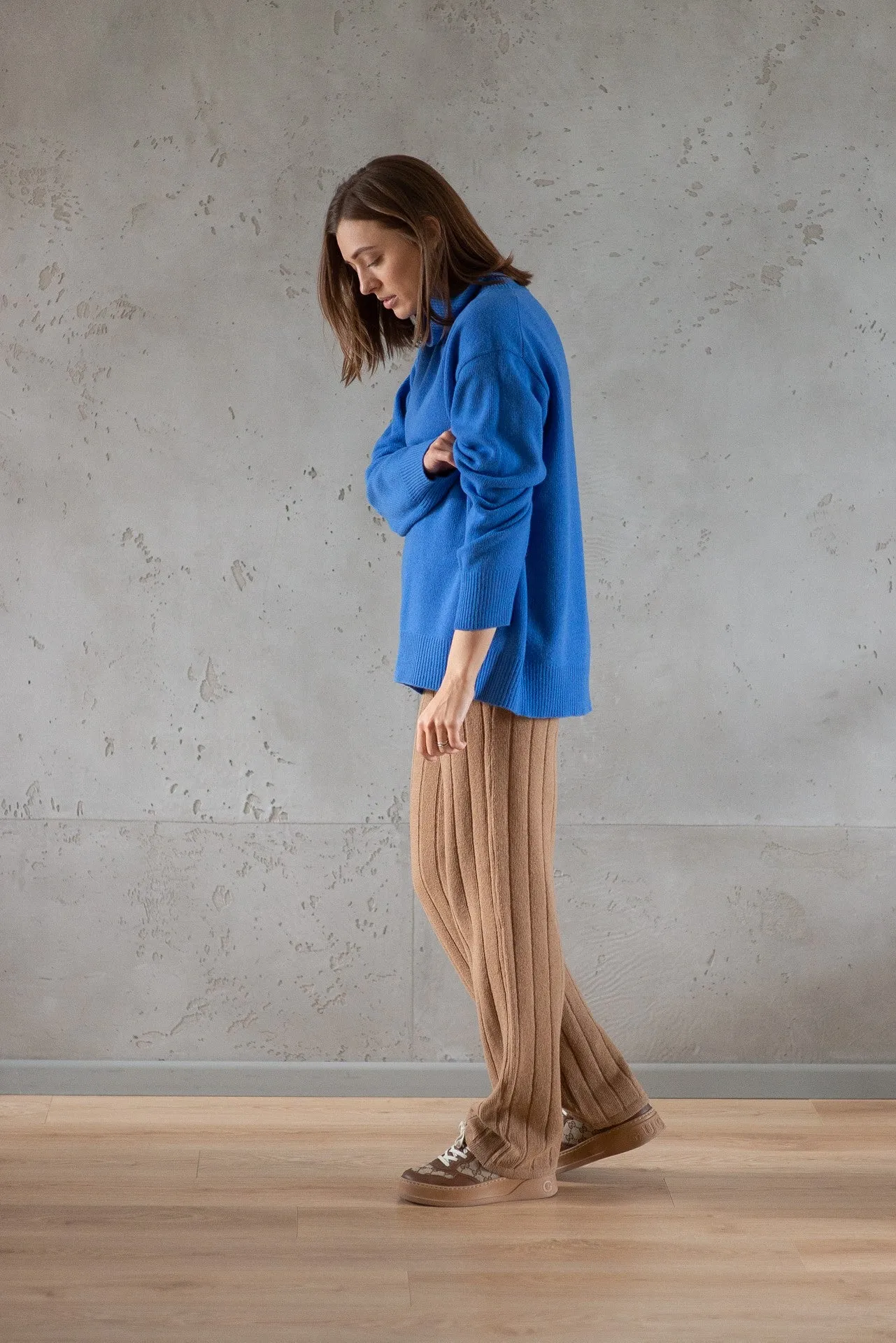 Cosy Classic Oversized Wool Turtleneck - Blue