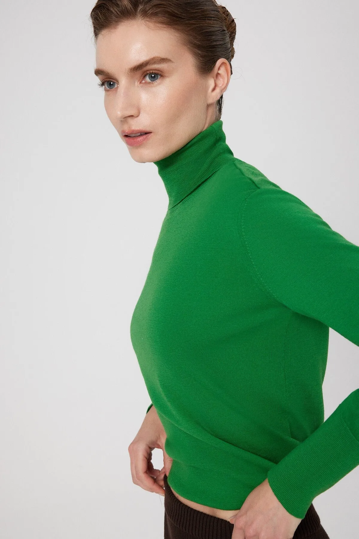 Green Turtleneck Long Sleeve Sweater