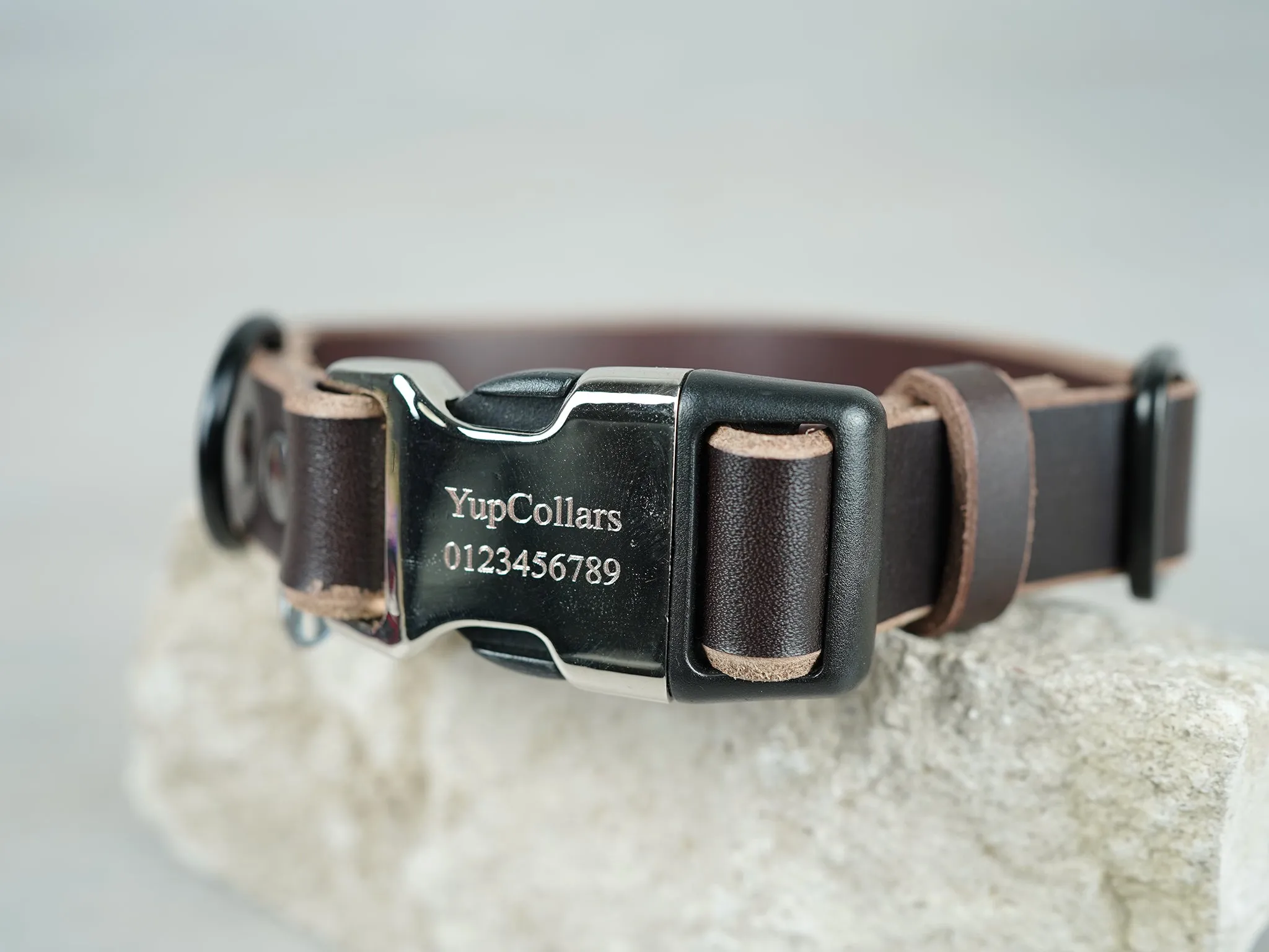 Quick Release Dog Collar in 5 Leather Colors and Hybrid Buckle