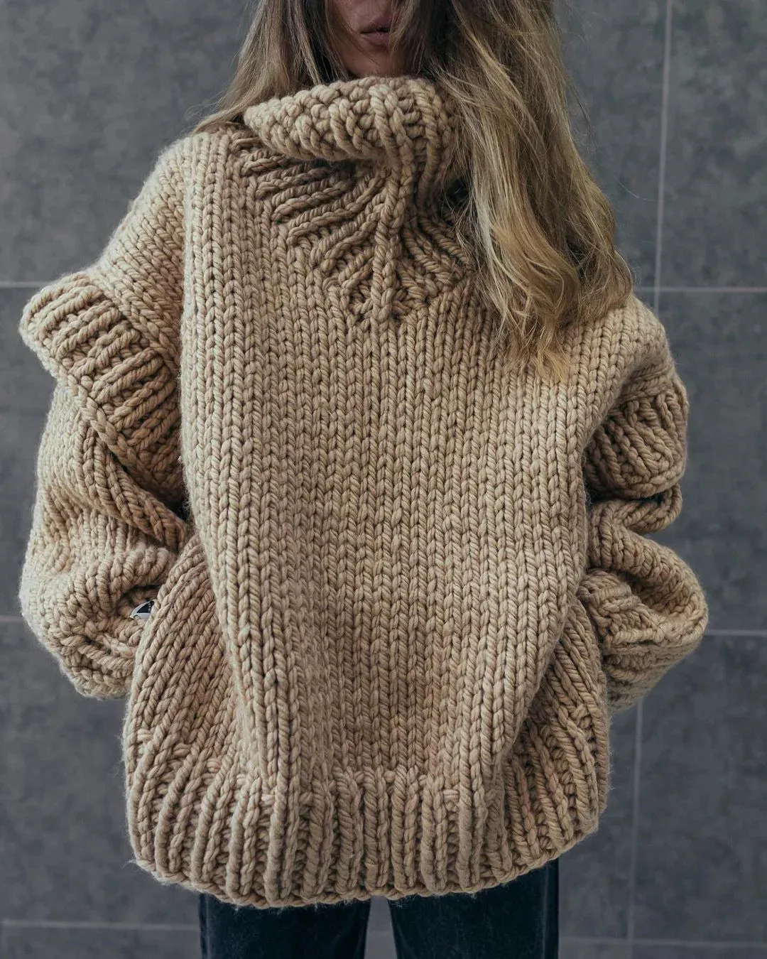 RACHEL - SOFT KNITTED TURTLENECK
