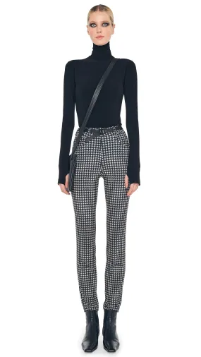 SLIM FIT LONG SLEEVE TURTLE TOP SHORT BY NORMA KAMALI FALL 24