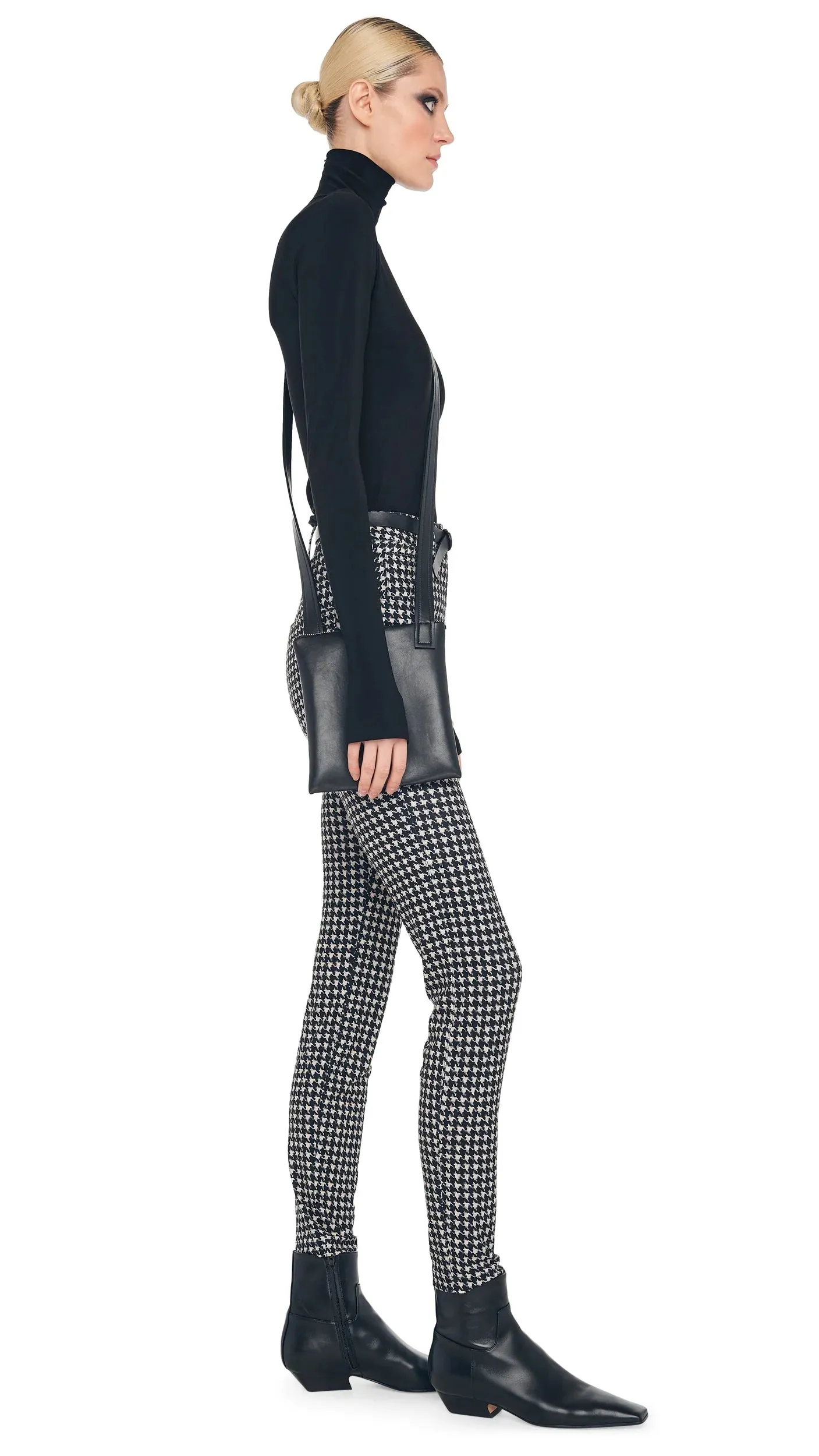 SLIM FIT LONG SLEEVE TURTLE TOP SHORT BY NORMA KAMALI FALL 24