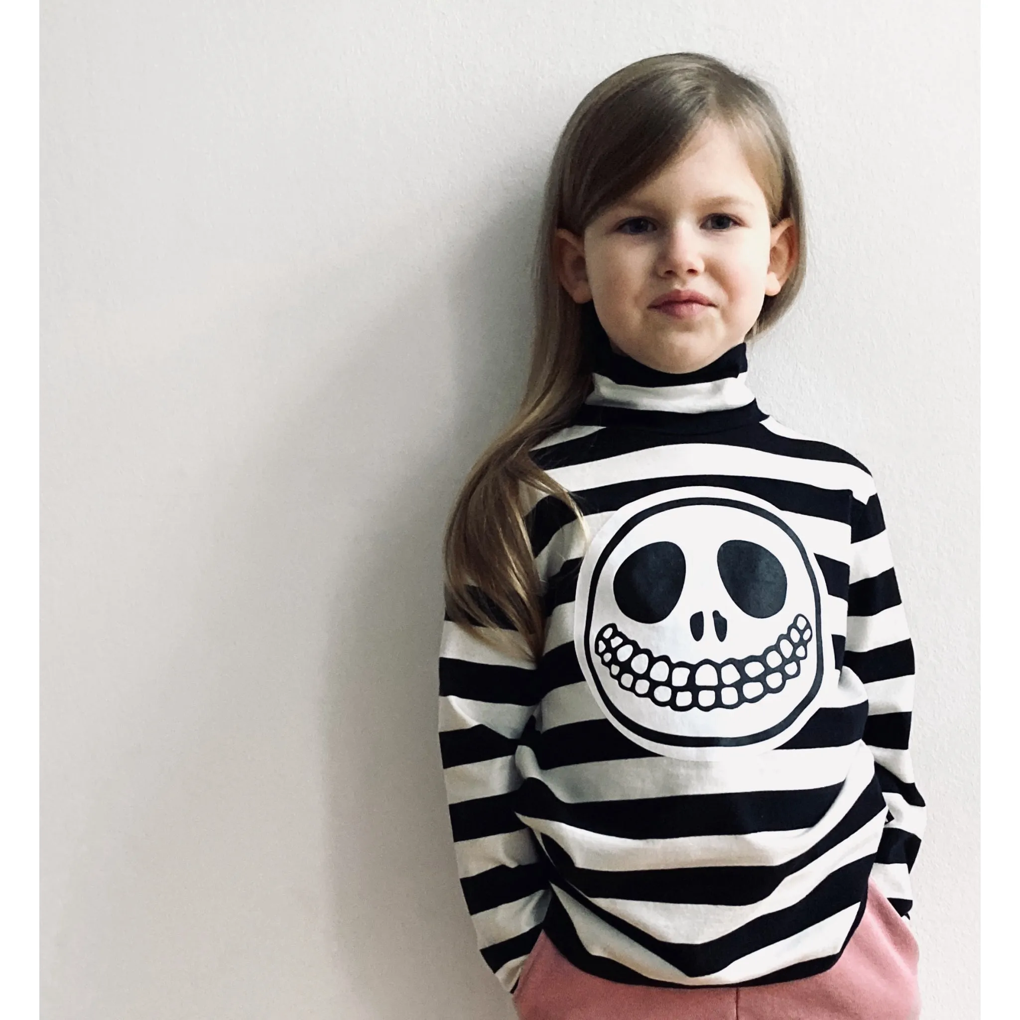 the grin turtleneck - t-shirt