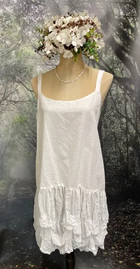 White rooshed slip